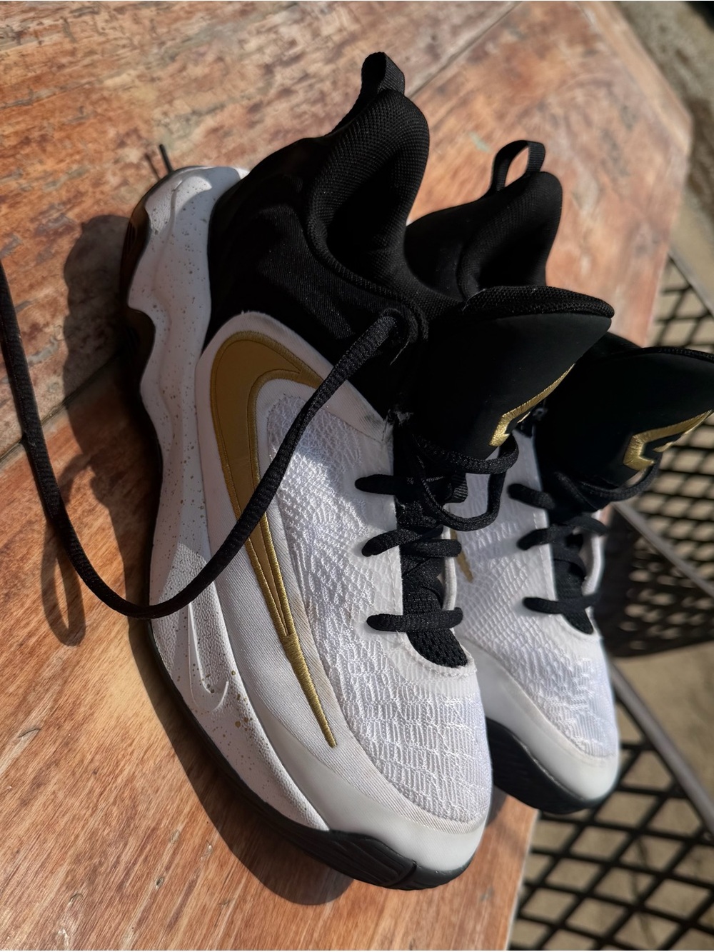 Nike White, Black & Gold Low-Top Basketball Sneakers